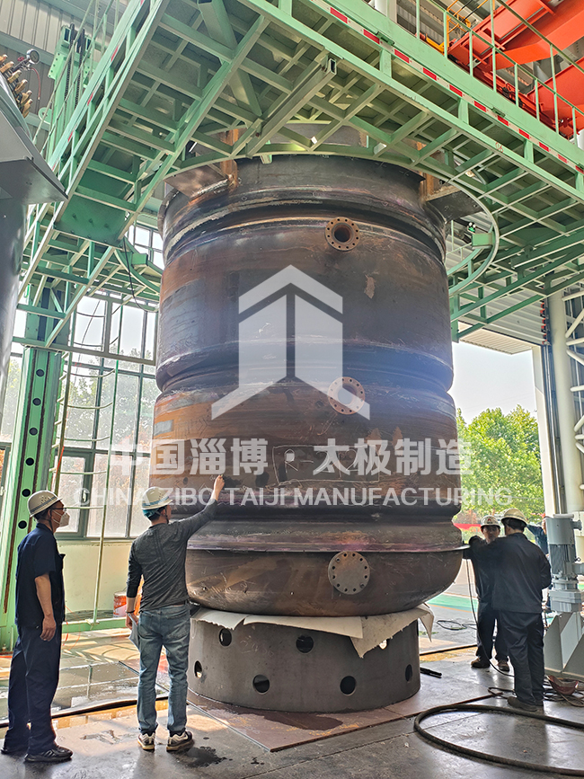 匠心淬煉，品質(zhì)無界！國外客戶定制的搪玻璃反應(yīng)釜全部一次性通過嚴(yán)苛質(zhì)檢